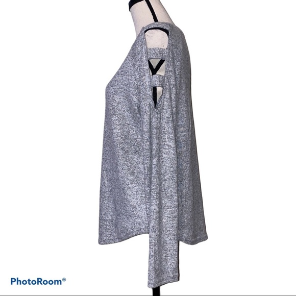 LC Couture womens large cold shoulder cut out top - Picture 2 of 9